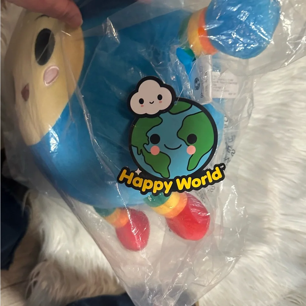 Happy World - Picture 3 of 3